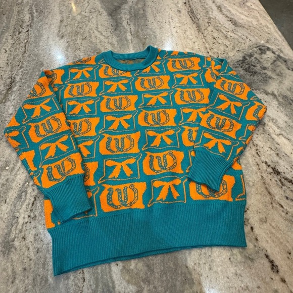 Sweaters - NWOT Boutique Horse Shoes and Bows Knit Sweater Womens Large Blue Orange